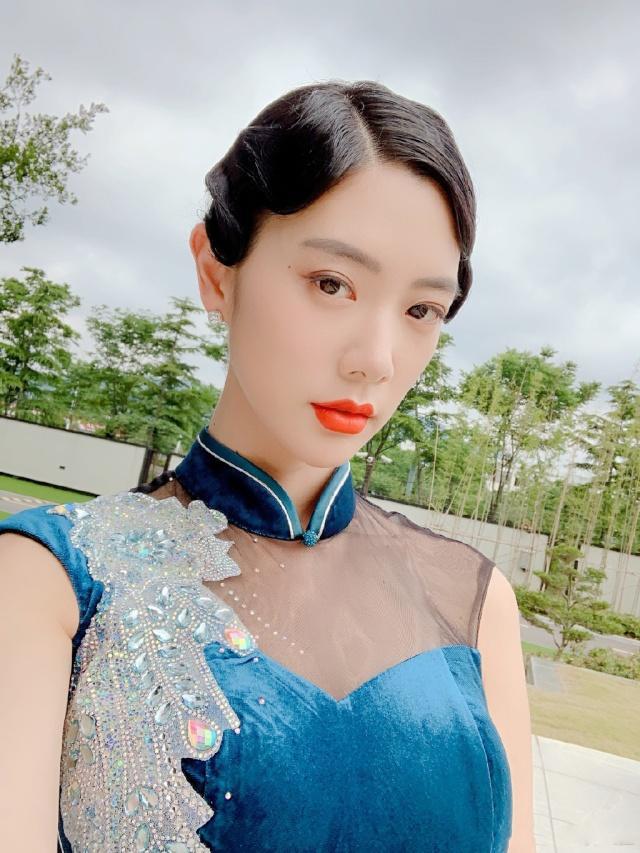 侦探的最后一支烟